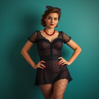 Classy aunt in hosiery